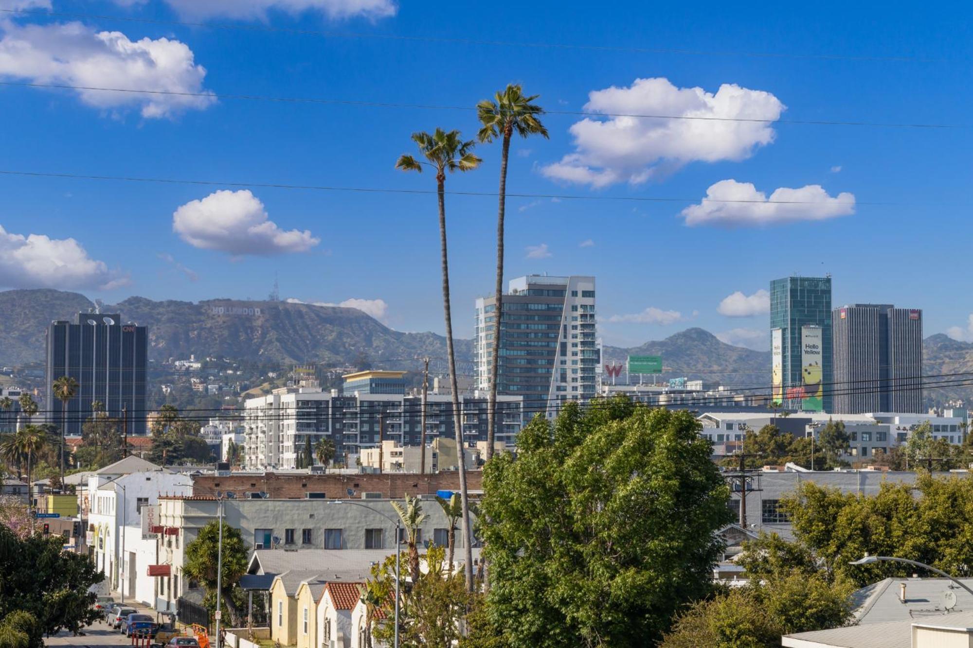 Modern Hollywood Charm Сasa de vacaciones